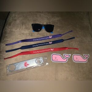 Vineyard Vines bundle  - Crookies & stickers opener